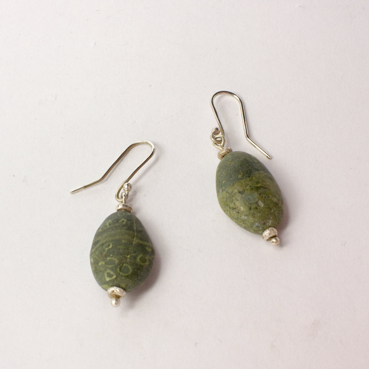 ACT163: Orepuki stone earrings - green speckle
