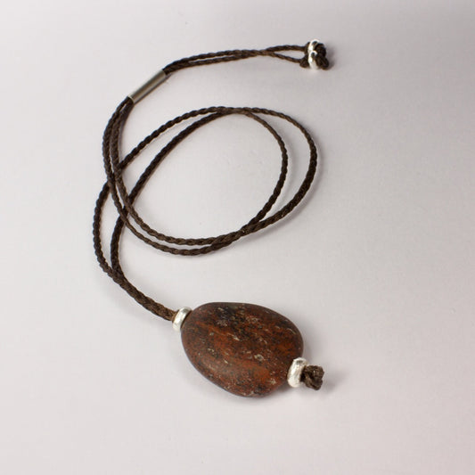 ACT496: Single stone pendant