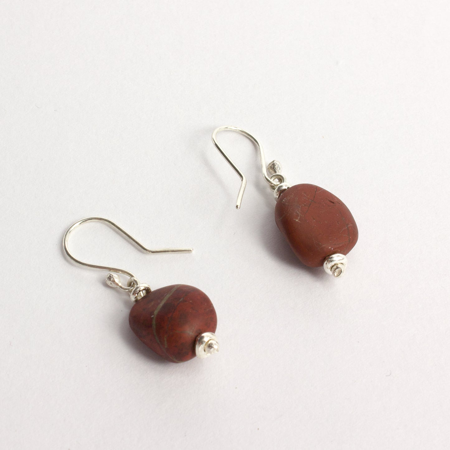 ACT518: Orepuki stone earrings - red