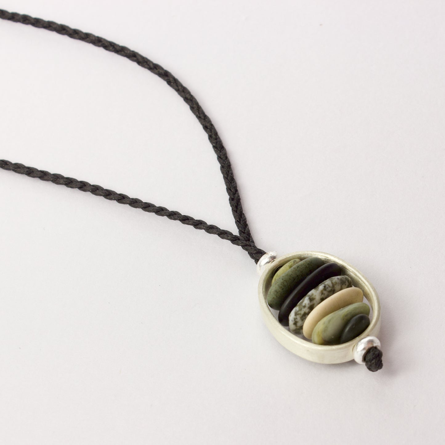 ACT524: Stone cell pendant - green