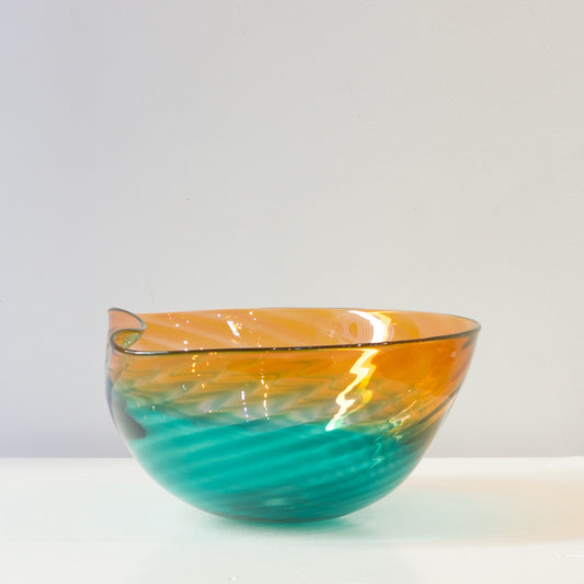 CJ202: Feather bowl - jade green and apricot