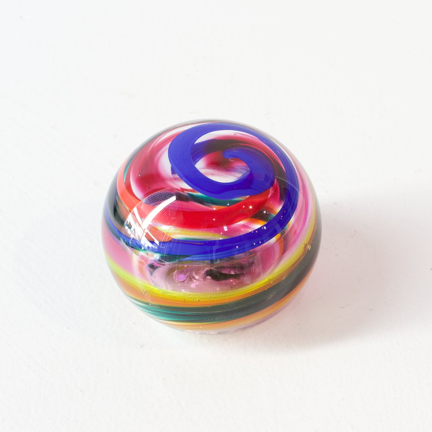 CJ229: Meslee paperweight