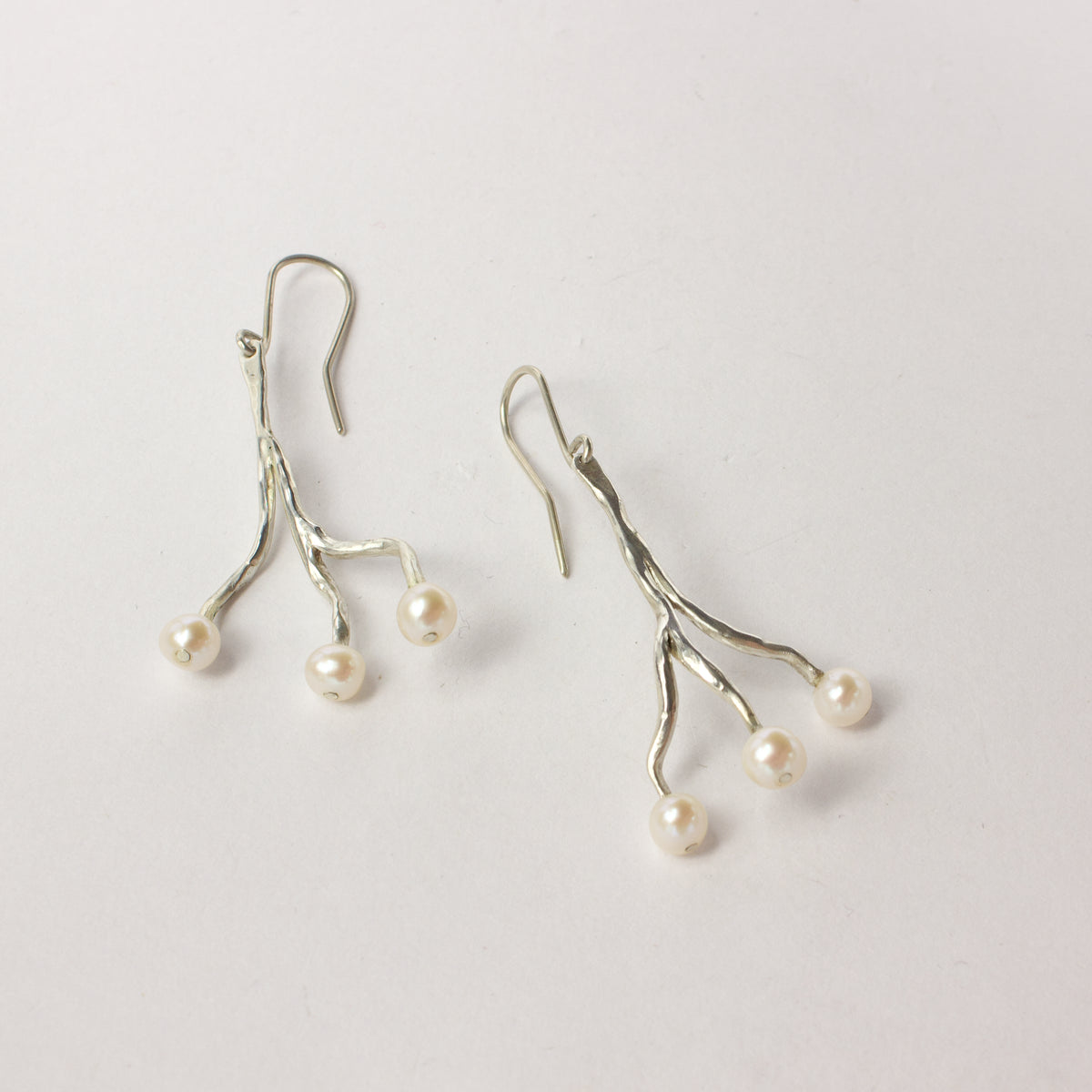 DH225: Fruiting branch earrings
