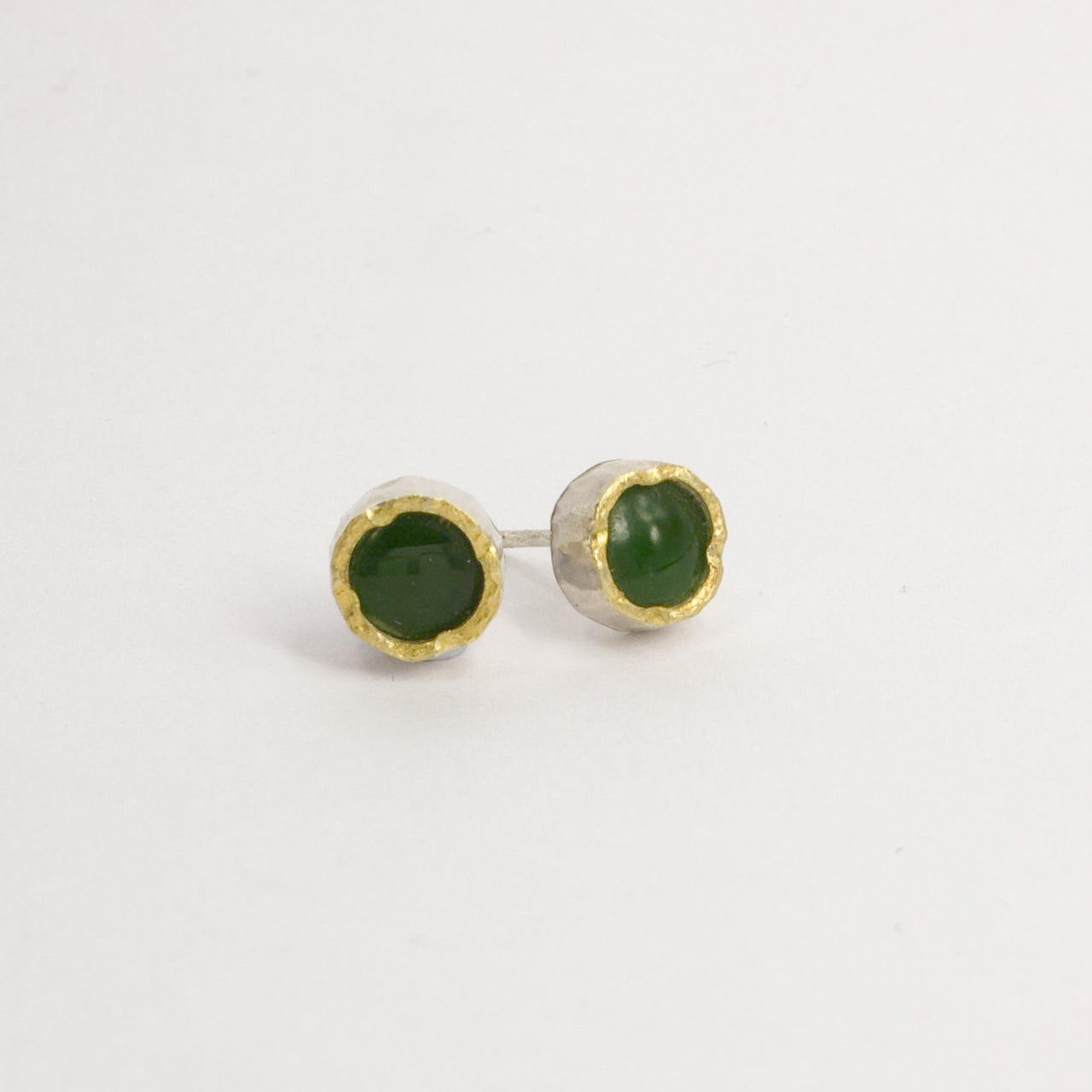 DM158C: Pounamu stud earrings