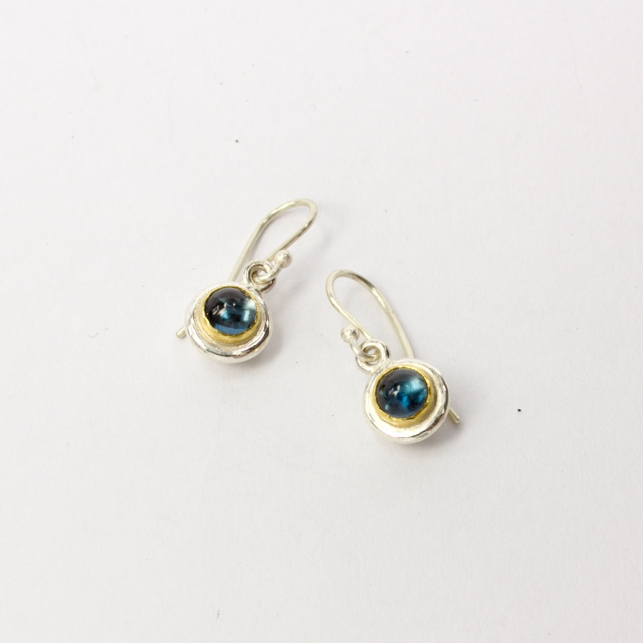 DM299C: Topaz drop earrings