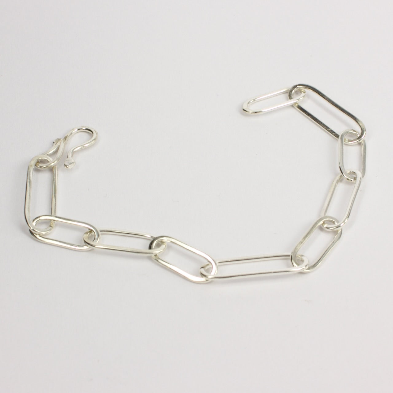 DM371C: Three link bracelet