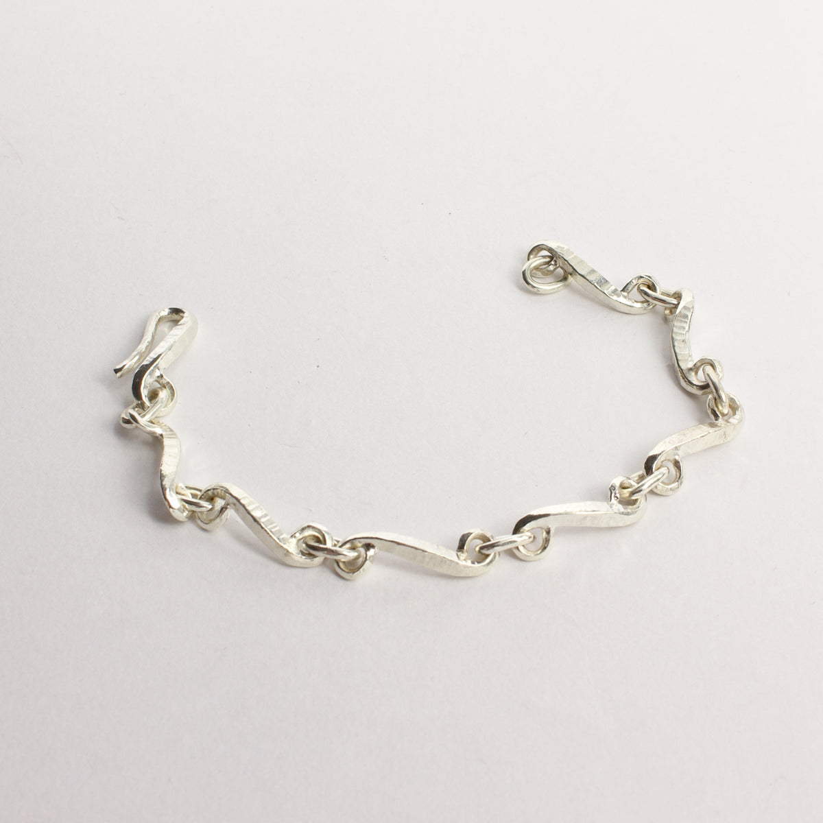 DM426C: Tendril bracelet