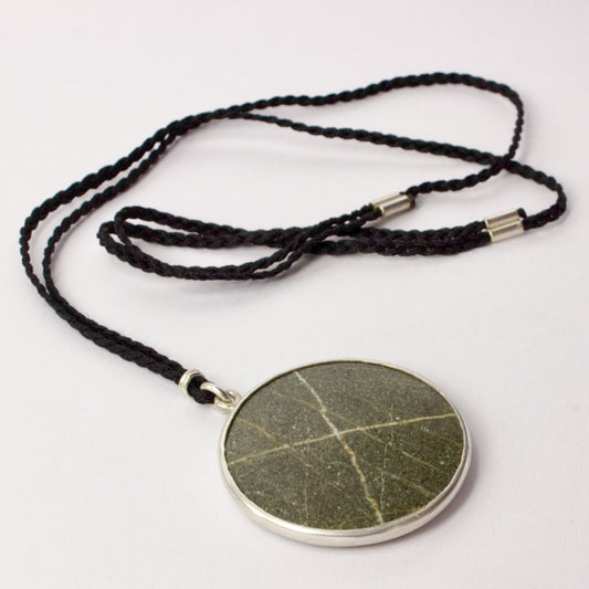 DM999B: Cross purposes pendant