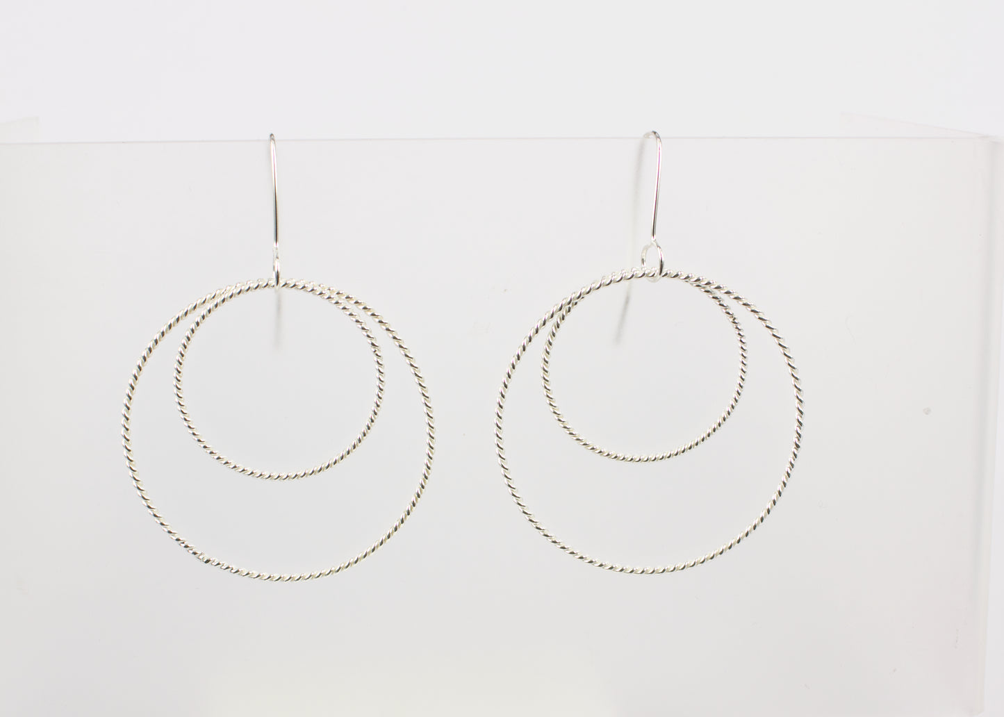 FS268: Double twist (takawiri) hoop earrings