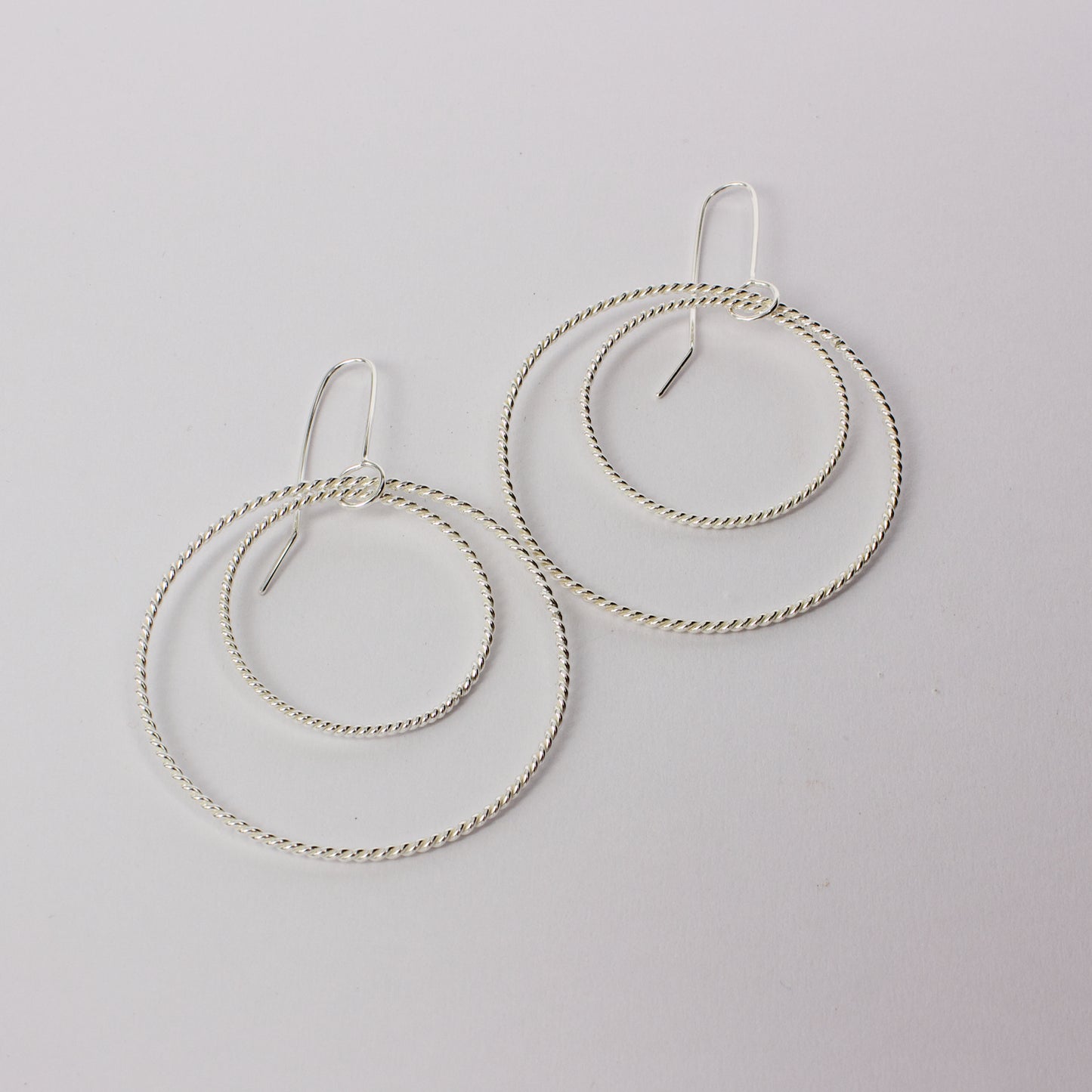 FS268: Double twist (takawiri) hoop earrings