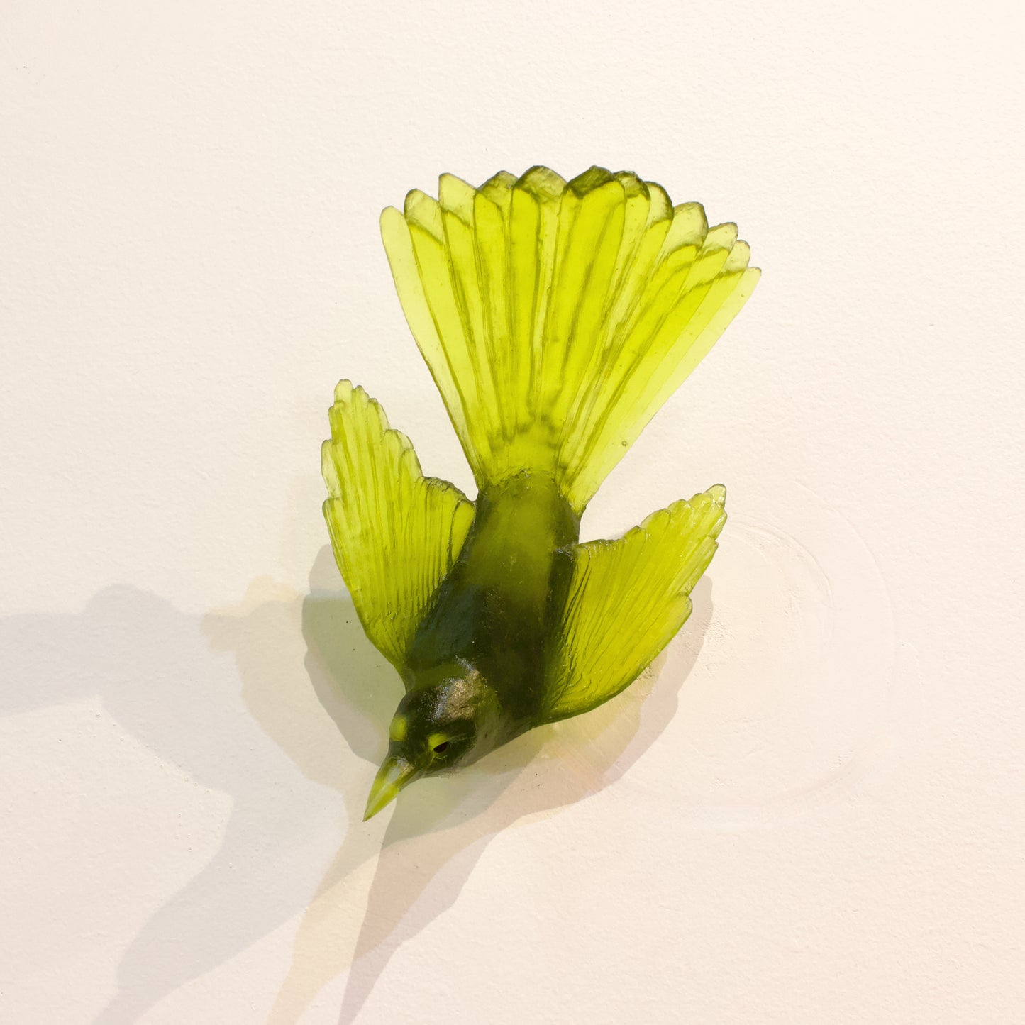 LJ: Fantail/Pīwakawaka - olive green