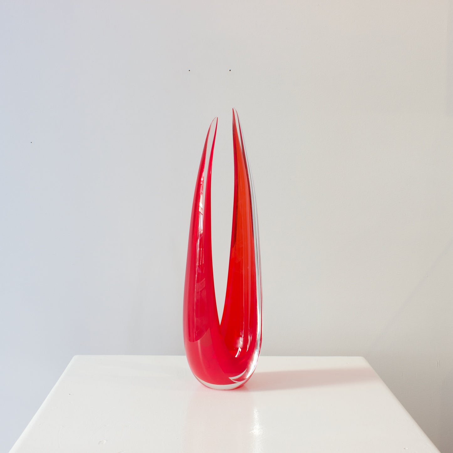 GS58: Offering sculpture - garnet red