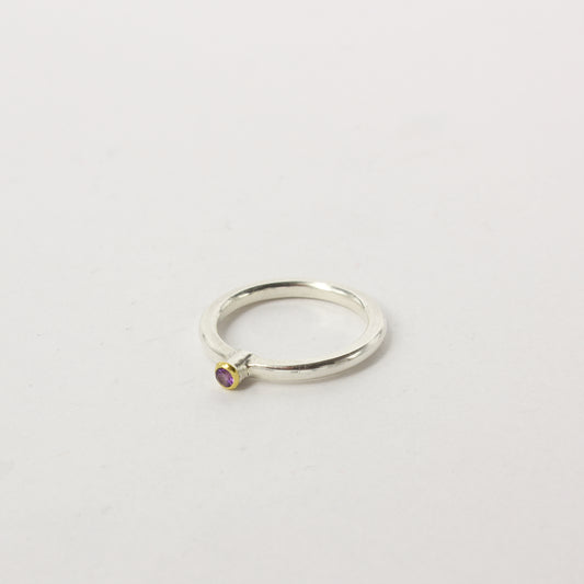 LA149: Slim amethyst ring