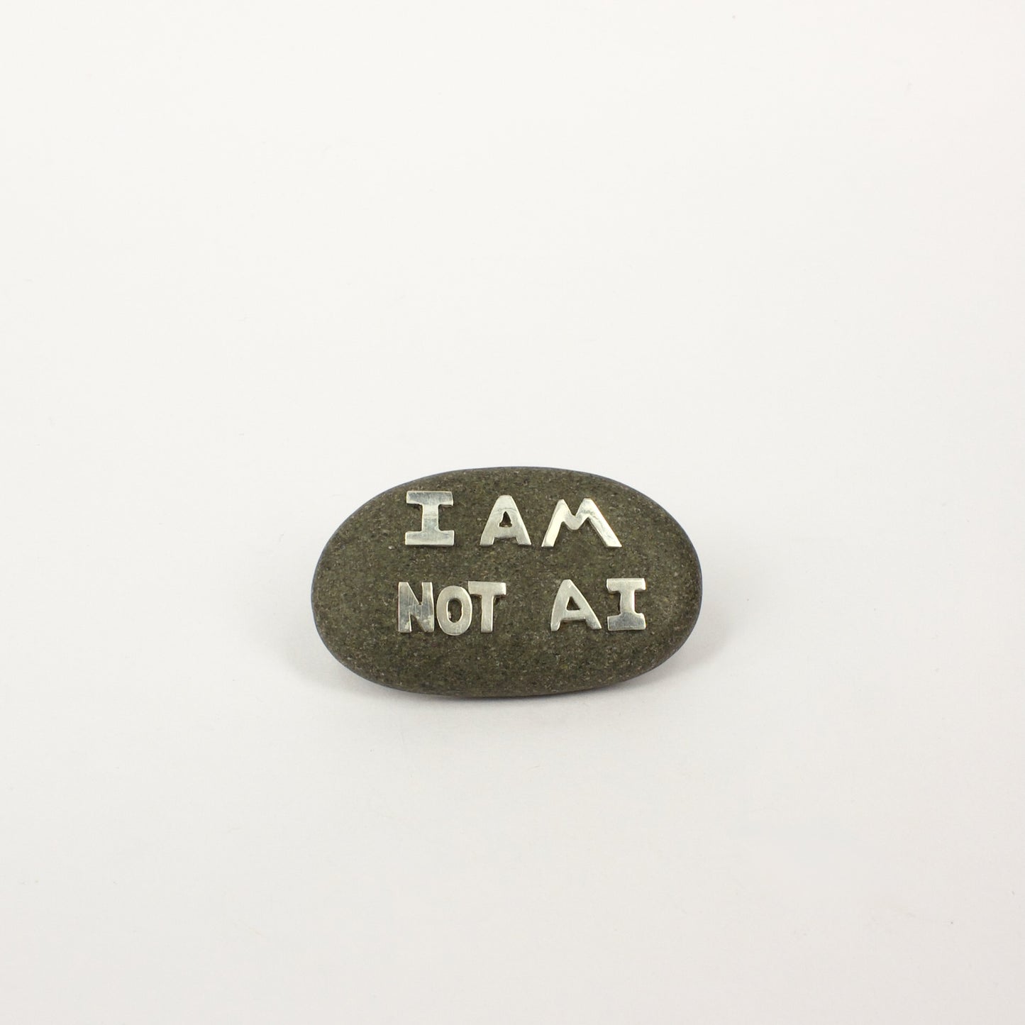 DH279: I AM NOT AI brooch