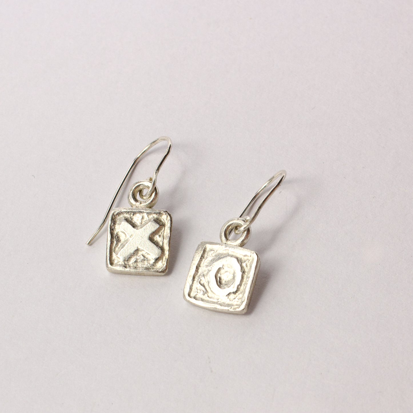JMU125: 'XO' Tile earrings