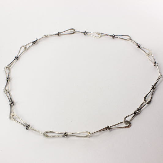 NG105: Riveted necklace