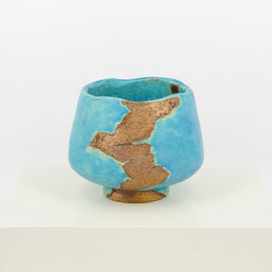 NT22: Tea bowl - blue and gold lustre