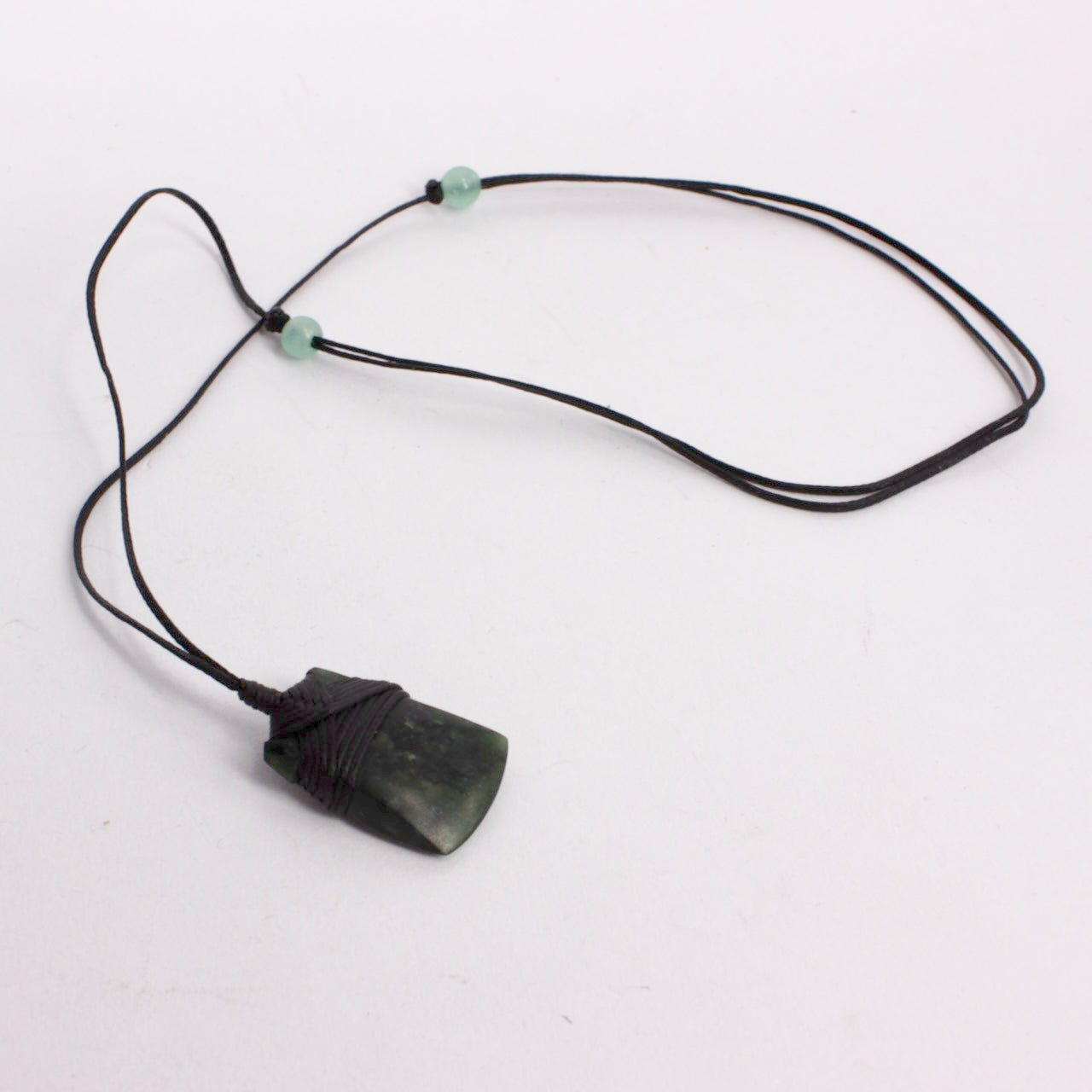 KAJ178: Pounamu toki pendant