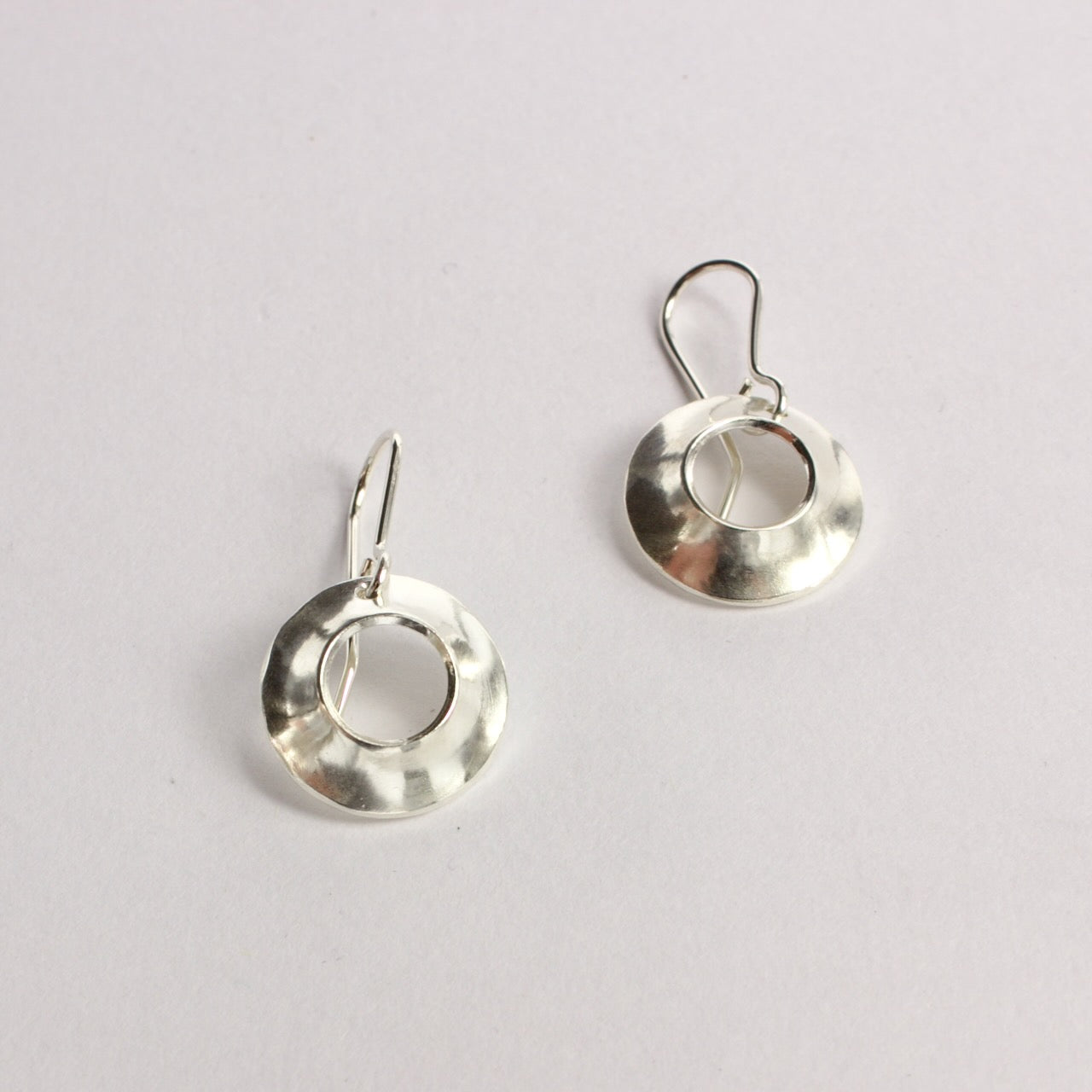 LA125: Concave ring earrings - large