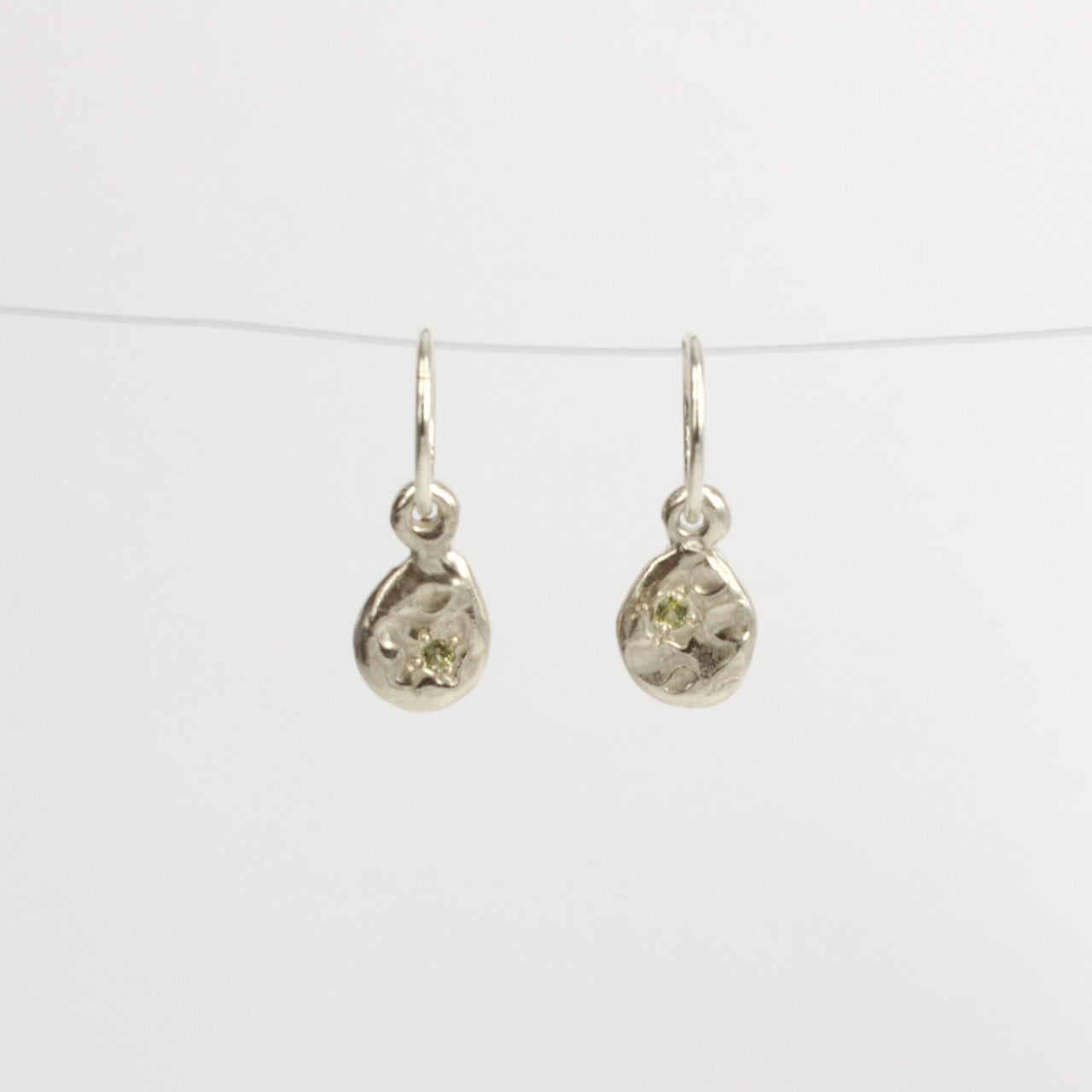 MM24: Sapphire droplet earrings