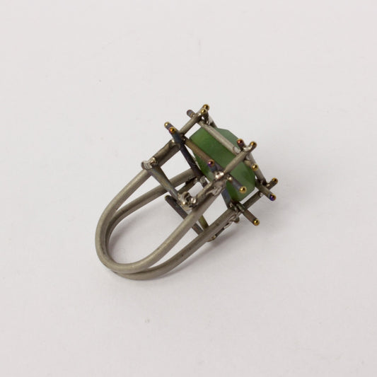 NA122: Tall pounamu ring