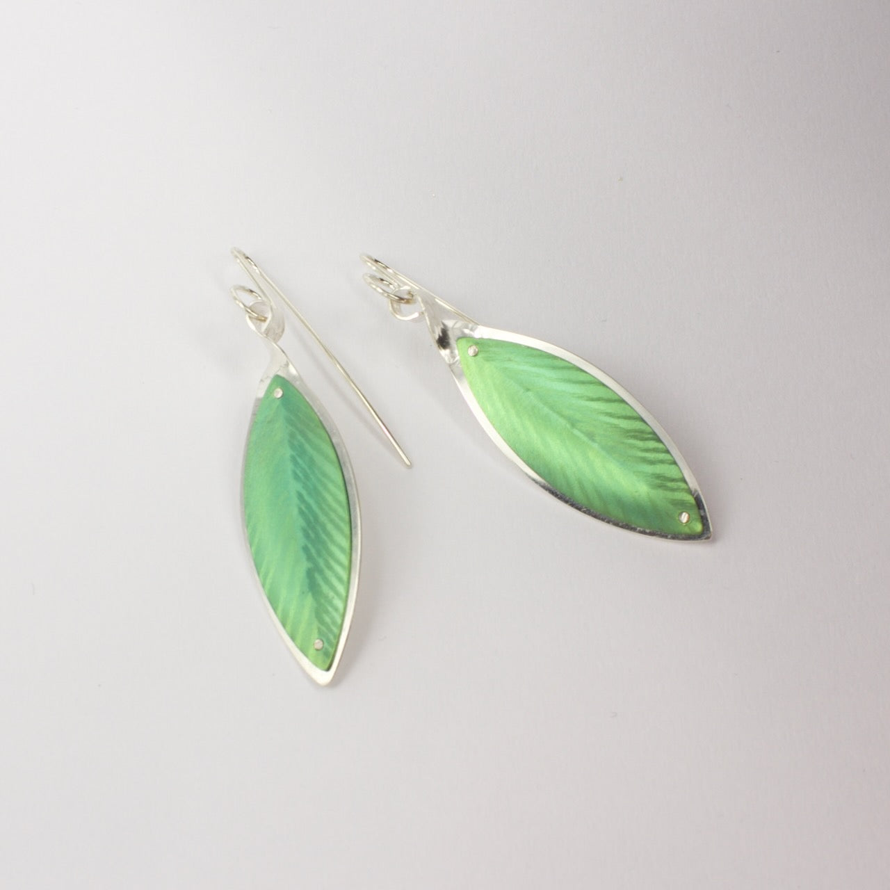 RB211: Laurel leaf earrrings