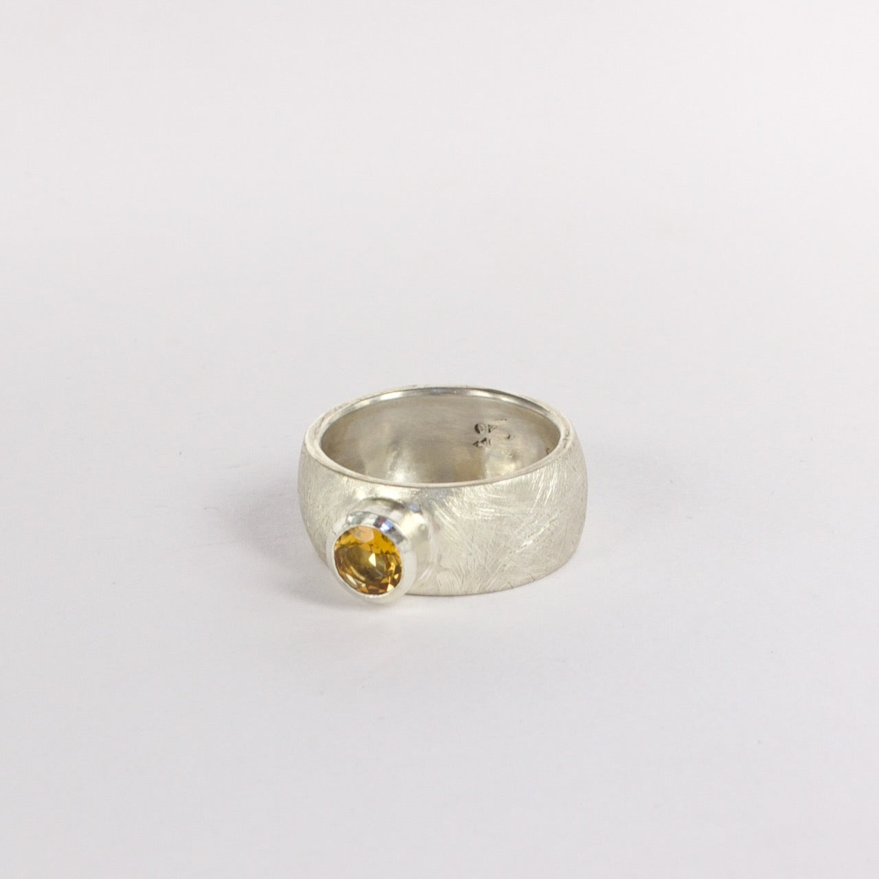 RK85: Bombe ring with citrine