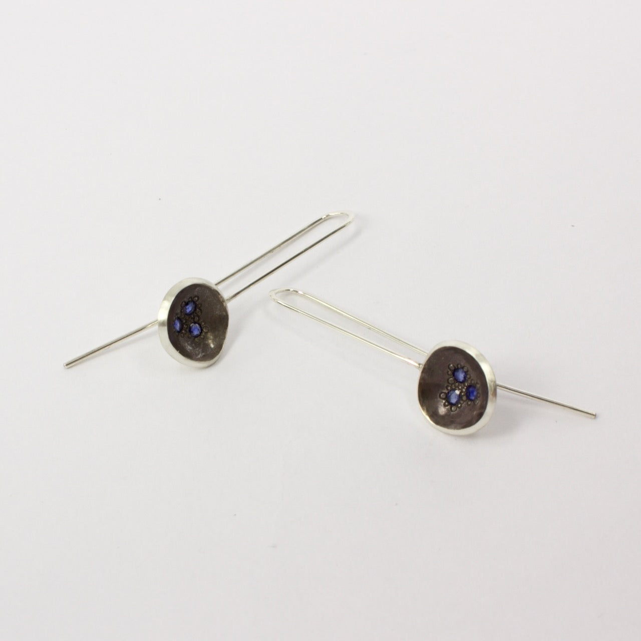 RMO66: Night rock pool earrings