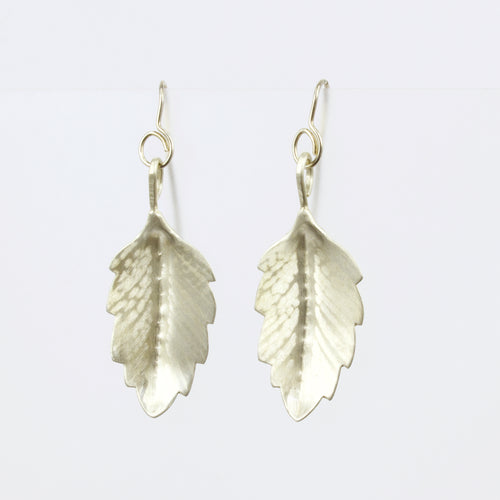 RB162: Clematis leaf earrings