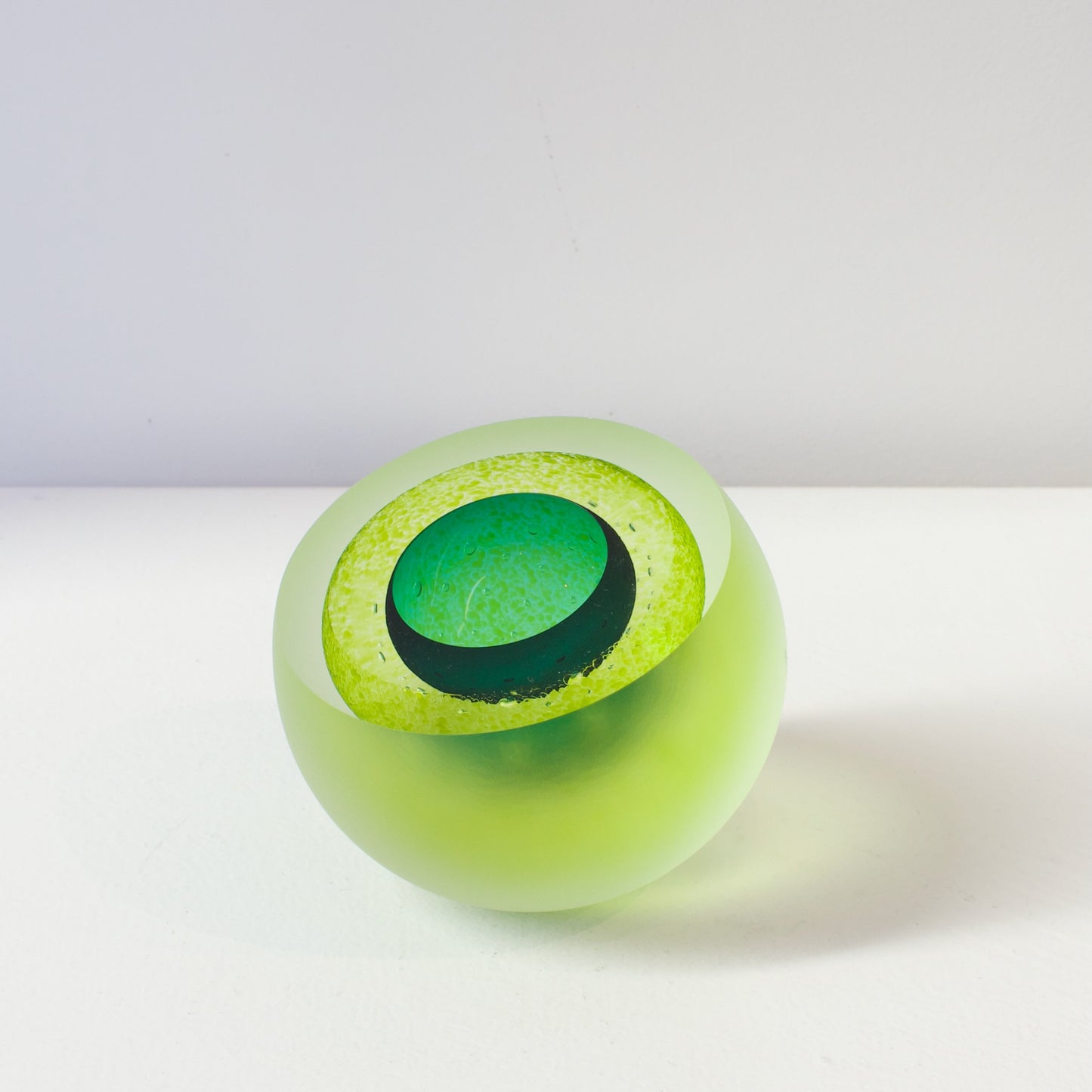 RH400A: Frosted double bubble geode - lime/forest