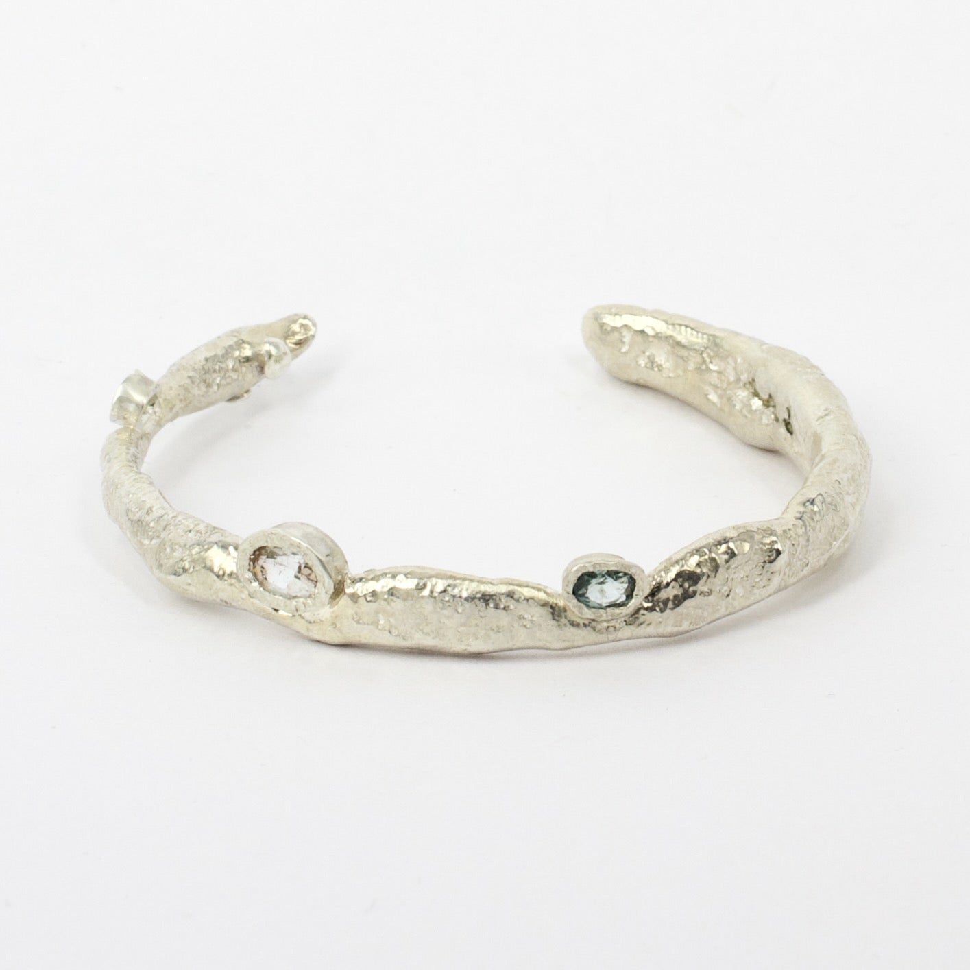 WM133: Wood cast bangle