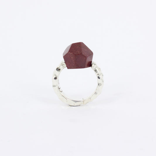 DH191: Faceted jasper ring