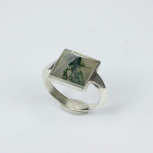 JB114: 'Khufu' faceted moss agate ring