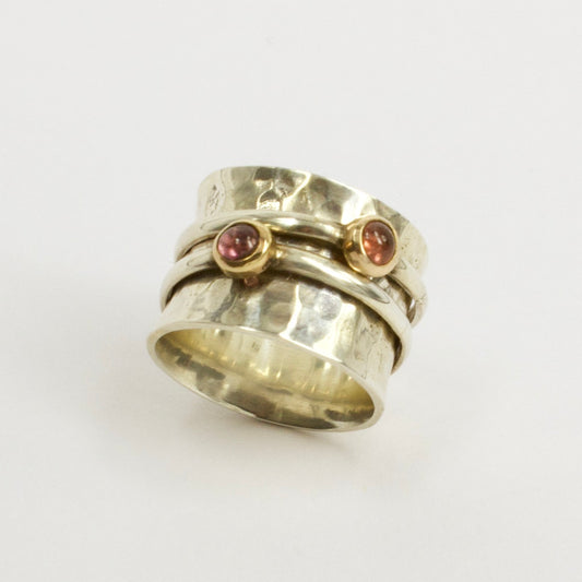 Nikkie Gibson: Ponder ring
