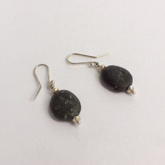 ACT406: Orepuki stone earrings - black speckle