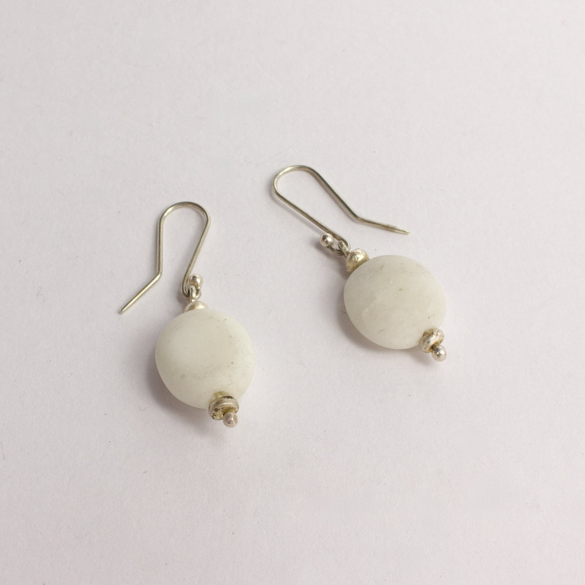 ACT408: Orepuki stone earrings - white