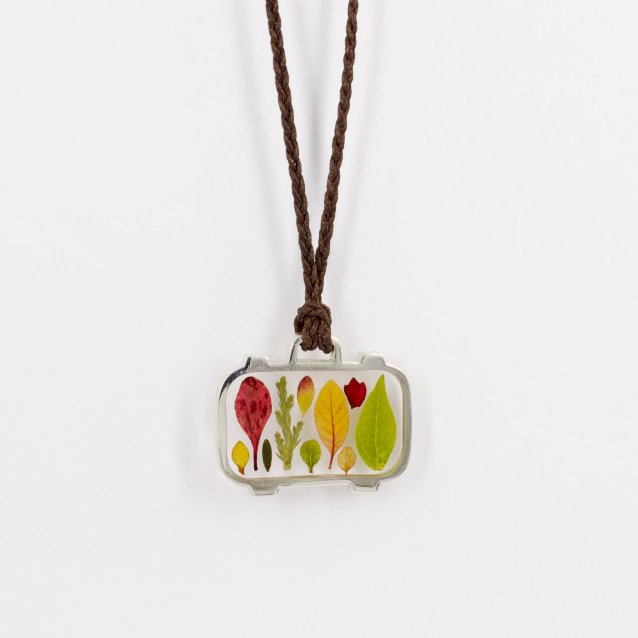 ACT473: Emotional baggage pendant