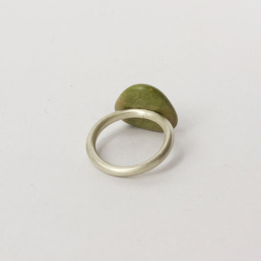 ACT478: Orepuki stone ring