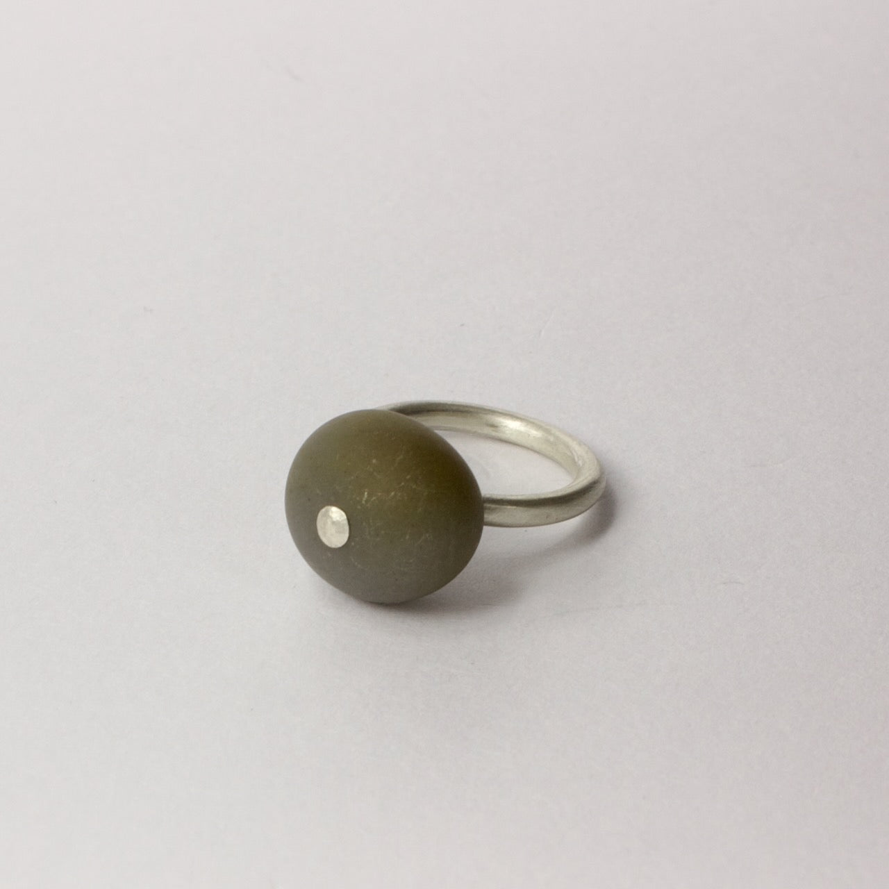 ACT482: Riveted ring