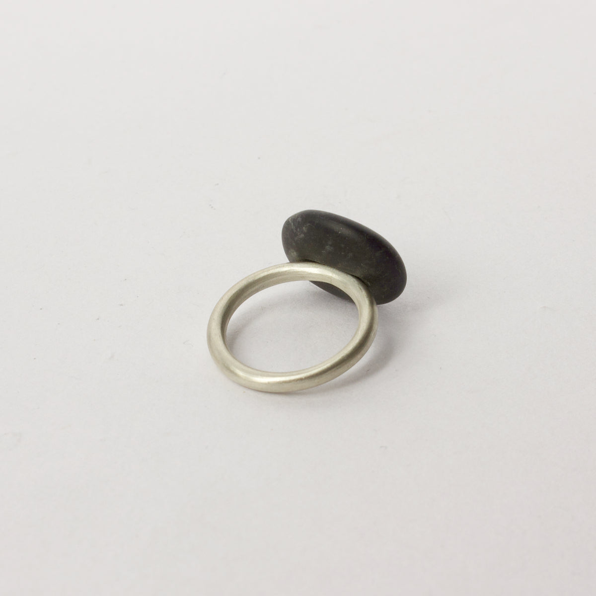 ACT483: Orepuki stone ring