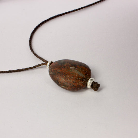 ACT496: Single stone pendant