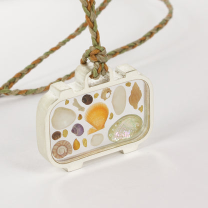 ACT505: Emotional baggage pendant - gold nuggets and shells