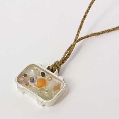 ACT505: Emotional baggage pendant - gold nuggets and shells