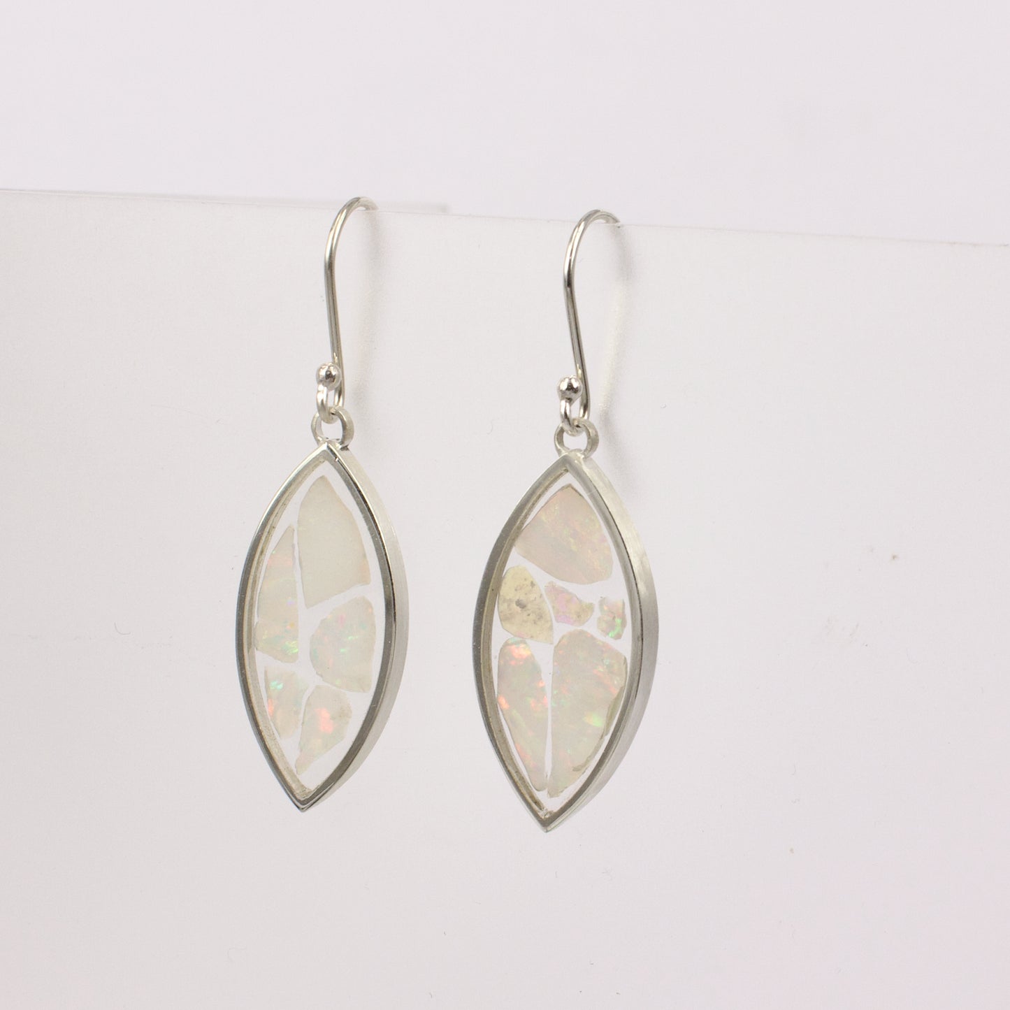 ACT512: Mandorla earrings - opal