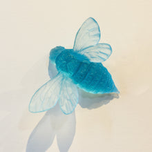 LJ: Bee, wings out - assorted colours, please enquire