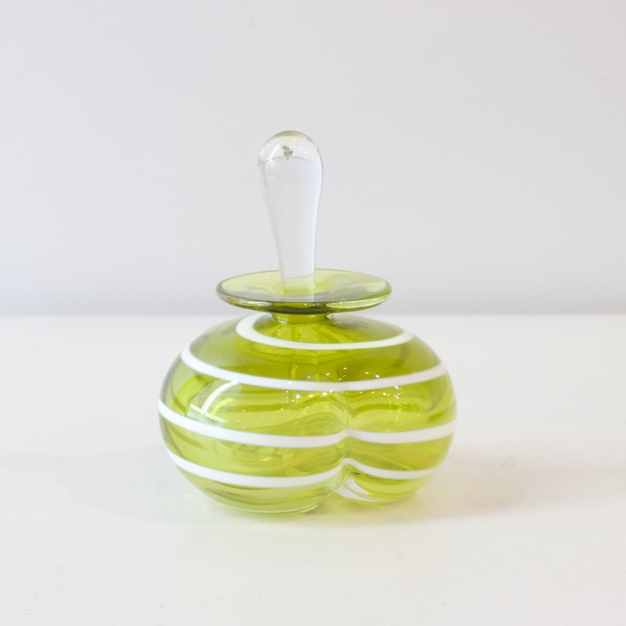 CJ214: "Curves" perfume bottle - green
