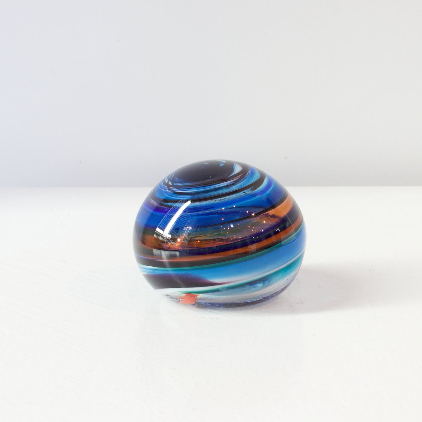 CJ228: Meslee paperweight
