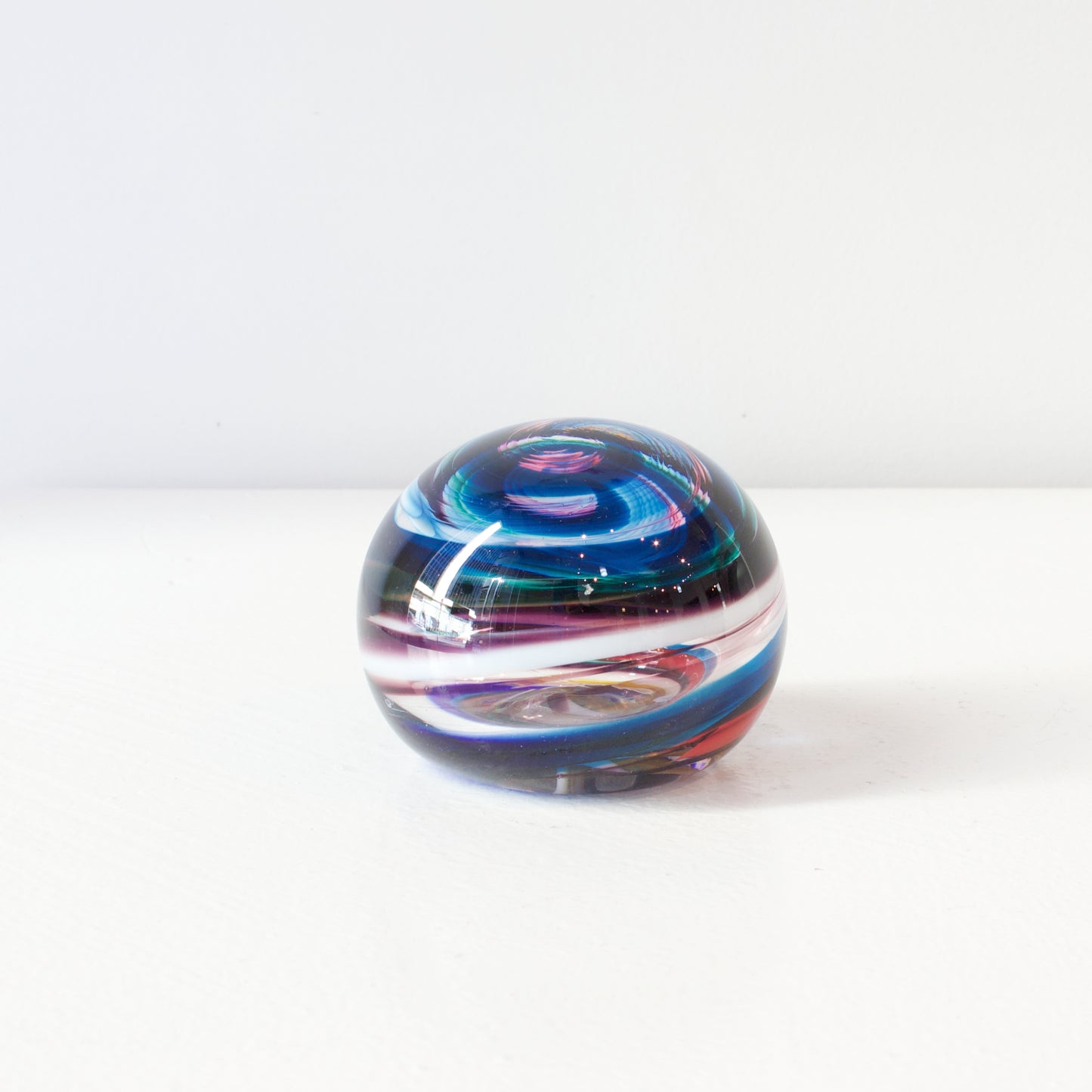 CJ233: Meslee paperweight