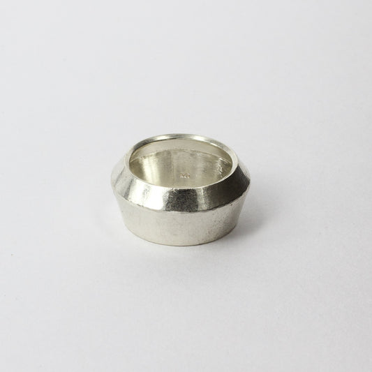 DA40: Assymetric Vessel ring