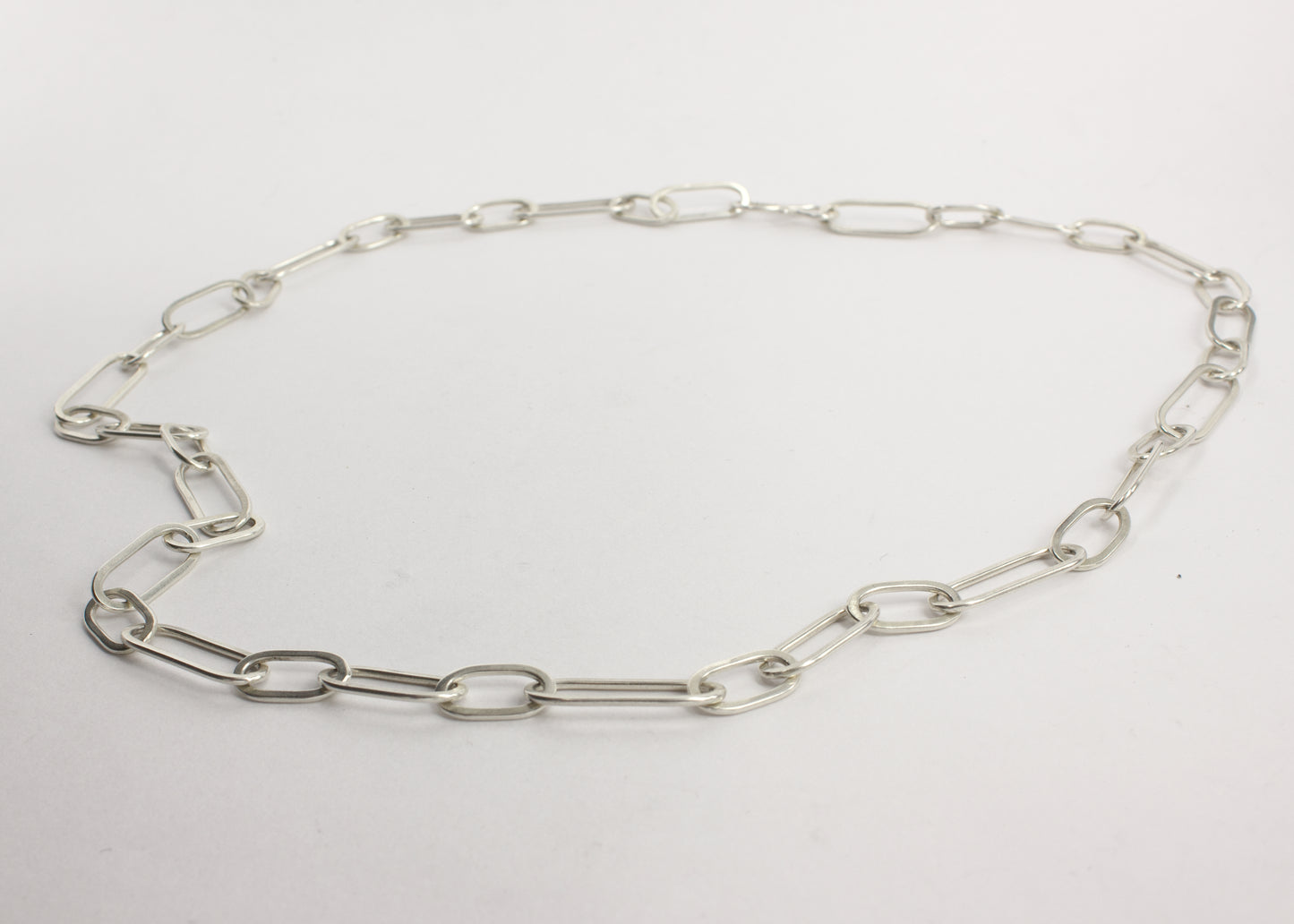 DM095C: Three link chain